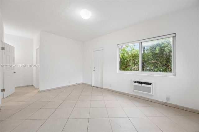 1420 16th St 1, Miami Beach, FL 33139