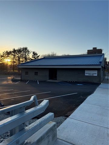 144-148 E Main St, Uniontown, PA 15401