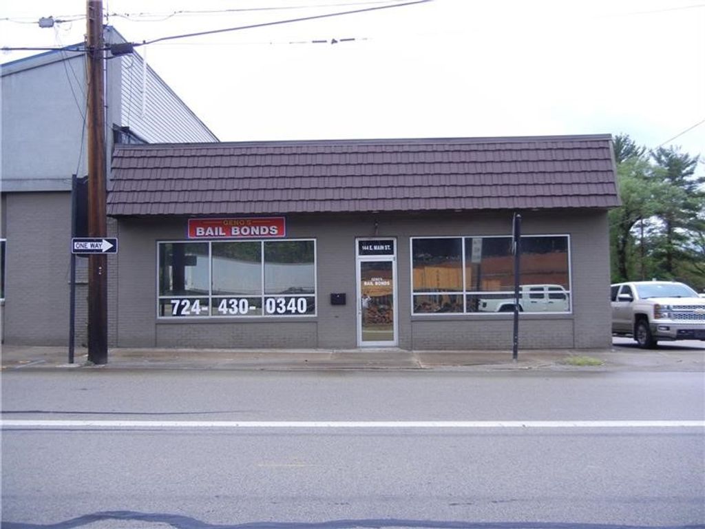 144-148 E Main St, Uniontown, PA 15401