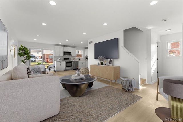 28264 Fortson Lane, Inkster, MI 48141