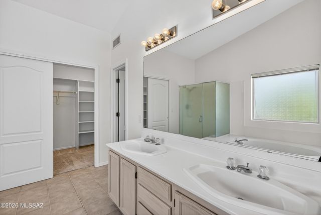 156 S Eastern Dawn Avenue, Tucson, AZ 85748