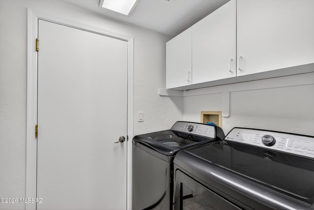 156 S Eastern Dawn Avenue, Tucson, AZ 85748
