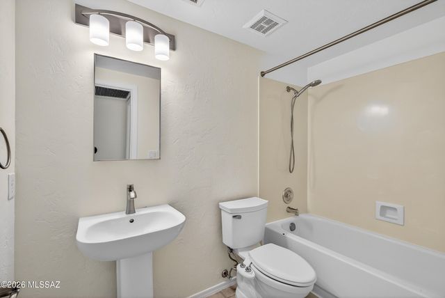 156 S Eastern Dawn Avenue, Tucson, AZ 85748