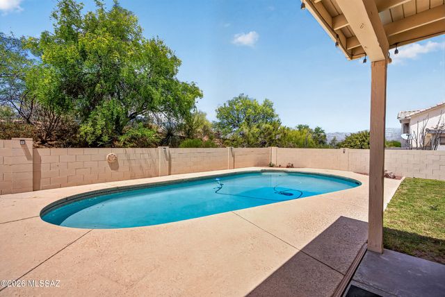 156 S Eastern Dawn Avenue, Tucson, AZ 85748