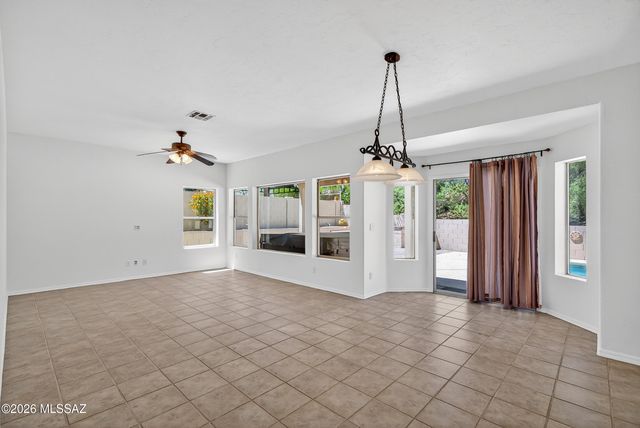 156 S Eastern Dawn Avenue, Tucson, AZ 85748