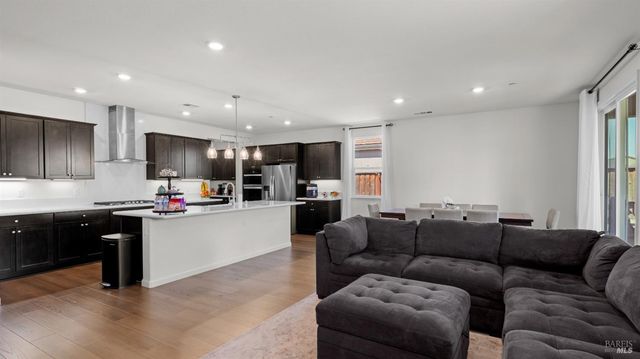805 Broadfork Cir, Vacaville, CA 95687