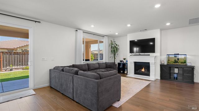805 Broadfork Cir, Vacaville, CA 95687