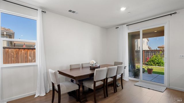 805 Broadfork Cir, Vacaville, CA 95687