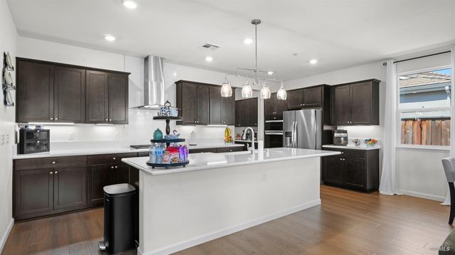 805 Broadfork Cir, Vacaville, CA 95687