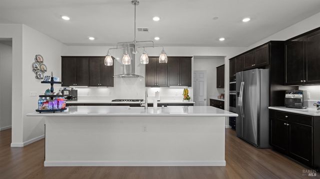 805 Broadfork Cir, Vacaville, CA 95687