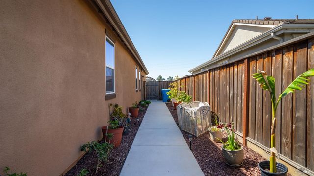 805 Broadfork Cir, Vacaville, CA 95687