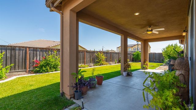 805 Broadfork Cir, Vacaville, CA 95687