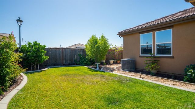 805 Broadfork Cir, Vacaville, CA 95687