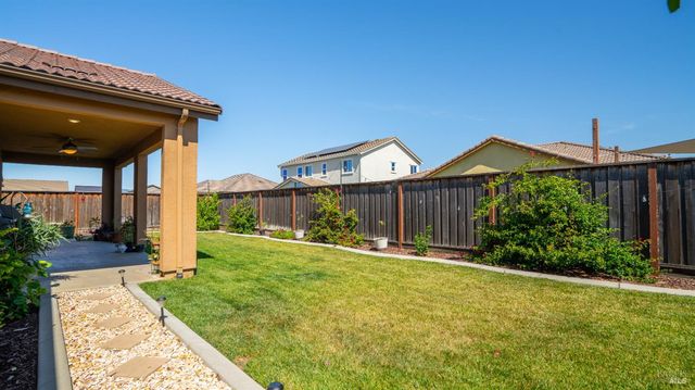 805 Broadfork Cir, Vacaville, CA 95687