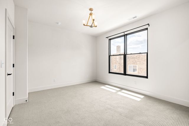 675 E 16th Street, Indianapolis, IN 46202