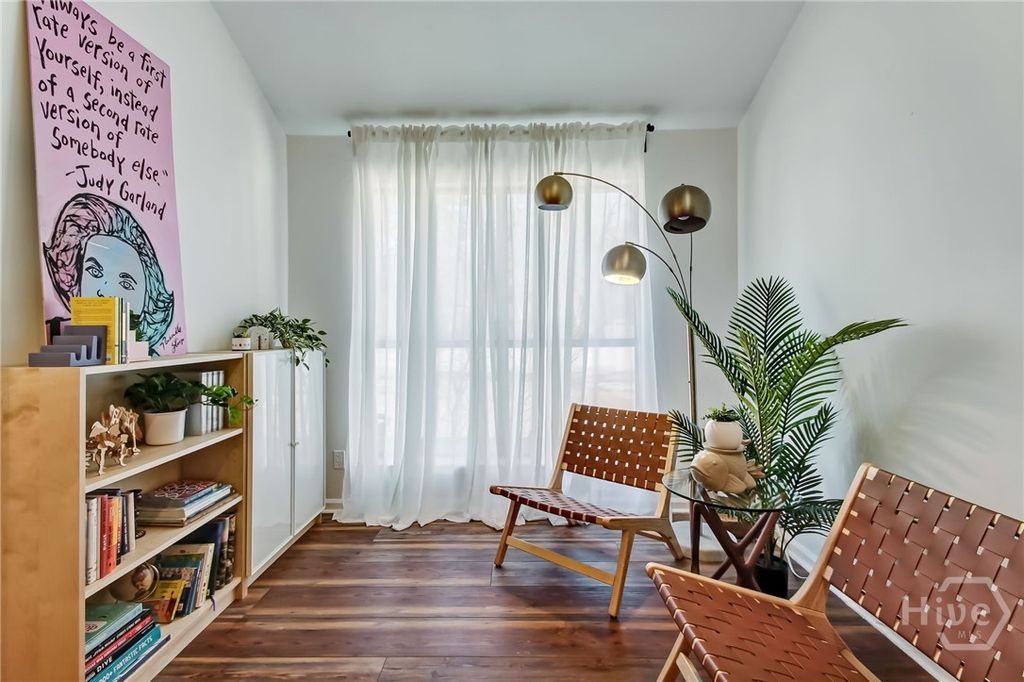 Image 9 of property listing at 1338 Pine Ridge Drive, Savannah, GA 31406