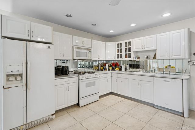 115110 232nd Street, Cambria Heights, NY 11411