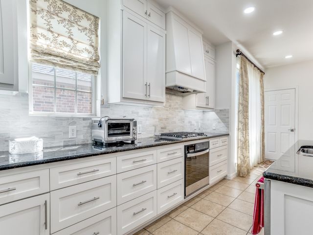 7110 Waterbury Drive, Rowlett, TX 75089