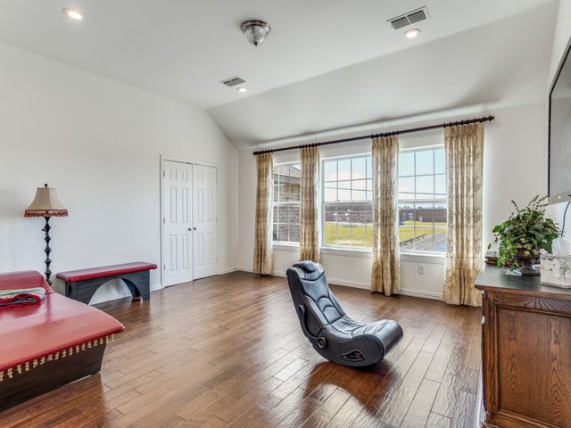 7110 Waterbury Drive, Rowlett, TX 75089