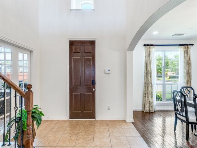 7110 Waterbury Drive, Rowlett, TX 75089