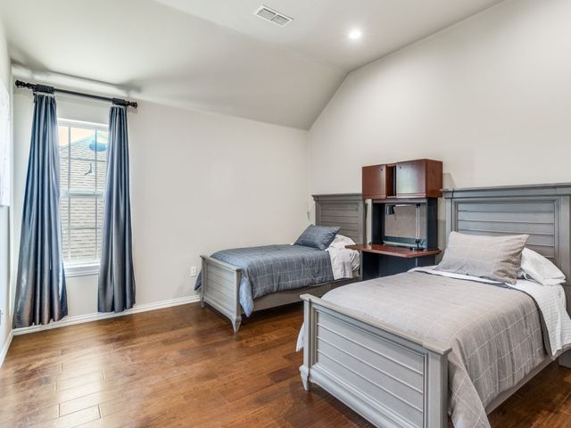 7110 Waterbury Drive, Rowlett, TX 75089