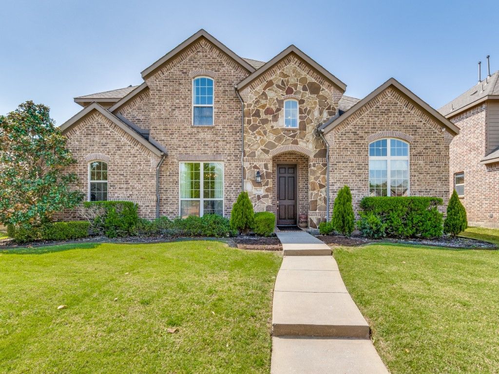 7110 Waterbury Drive, Rowlett, TX 75089