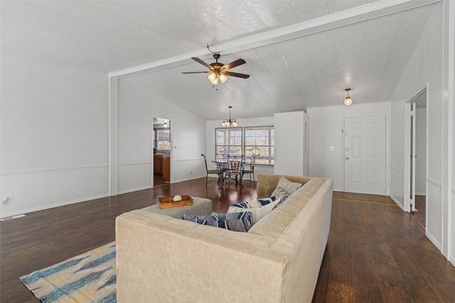 365 Penny Lane, Roanoke, TX 76262