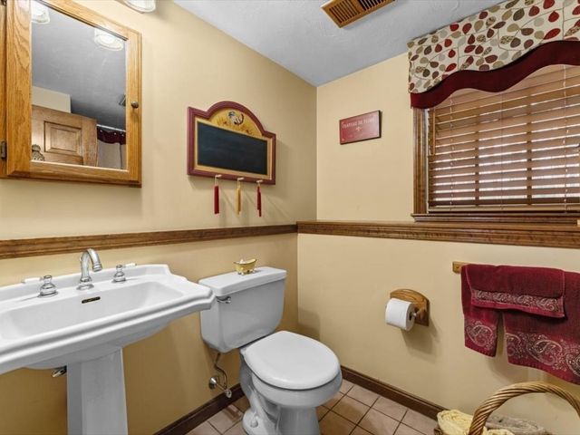 17 Childs Lane, Foxboro, MA 02035