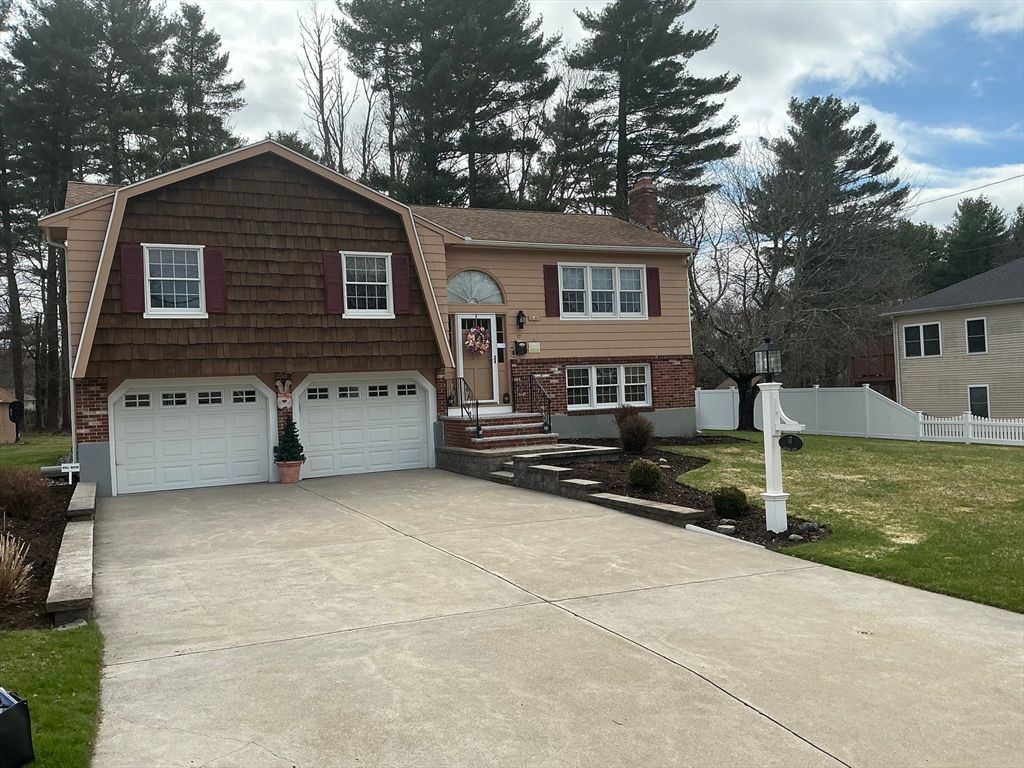 17 Childs Lane, Foxboro, MA 02035