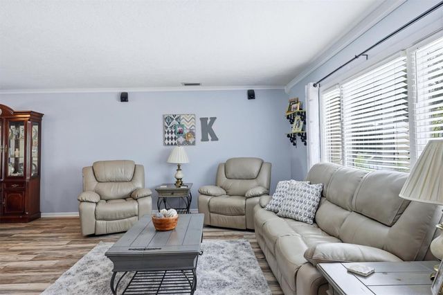 6004 9TH AVENUE W, Bradenton, FL 34209