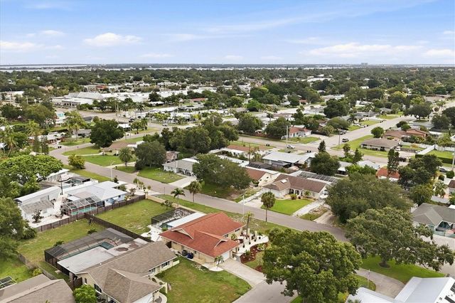 6004 9TH AVENUE W, Bradenton, FL 34209