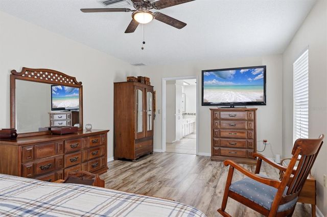 6004 9TH AVENUE W, Bradenton, FL 34209