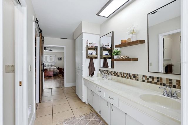 6004 9TH AVENUE W, Bradenton, FL 34209