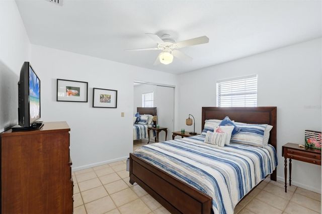 6004 9TH AVENUE W, Bradenton, FL 34209