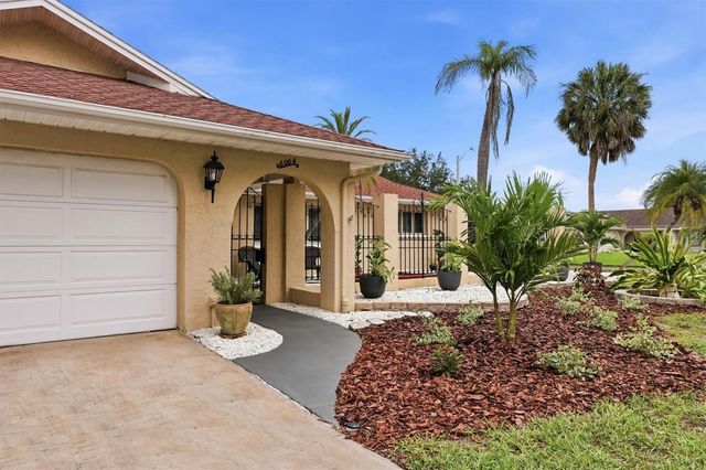 6004 9TH AVENUE W, Bradenton, FL 34209