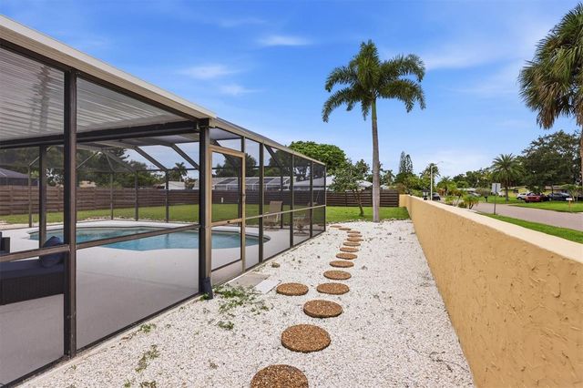 6004 9TH AVENUE W, Bradenton, FL 34209