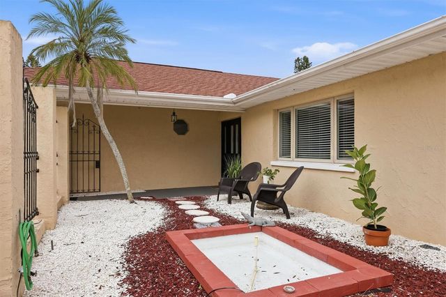 6004 9TH AVENUE W, Bradenton, FL 34209