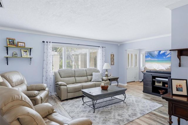 6004 9TH AVENUE W, Bradenton, FL 34209