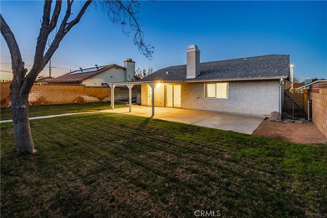 1828 W Avenue K9, Lancaster, CA 93534