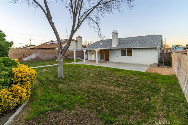 1828 W Avenue K9, Lancaster, CA 93534