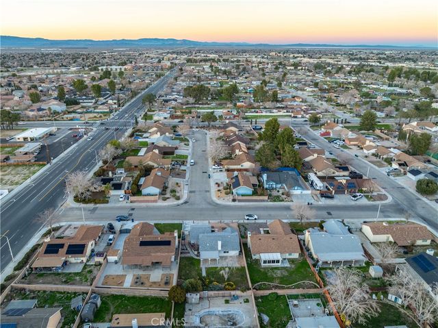 1828 W Avenue K9, Lancaster, CA 93534