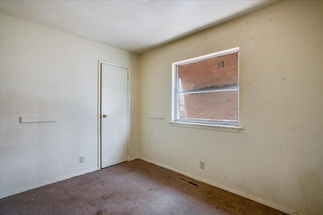 1516 E Del Mar, Wichita, KS 67216