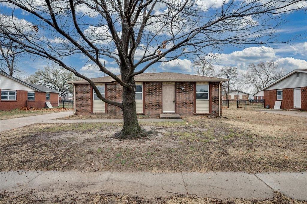 1516 E Del Mar, Wichita, KS 67216
