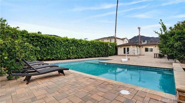 10855 Oro Vista, Sunland, CA 91040