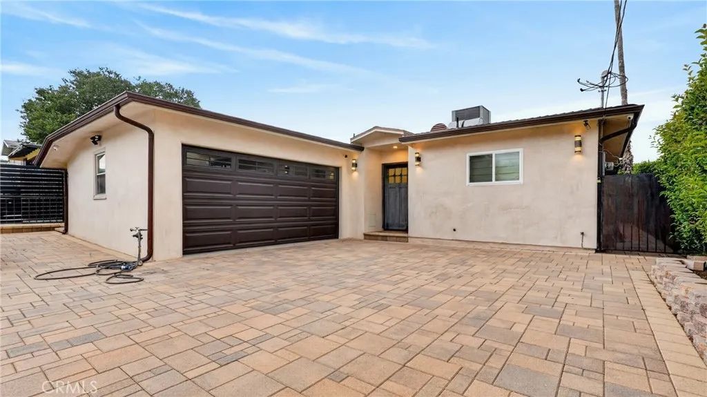 10855 Oro Vista, Sunland, CA 91040