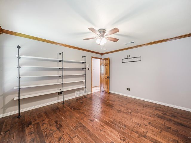 1929 Avignon Court, Carrollton, TX 75007