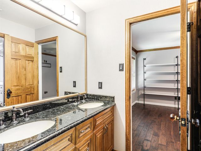 1929 Avignon Court, Carrollton, TX 75007