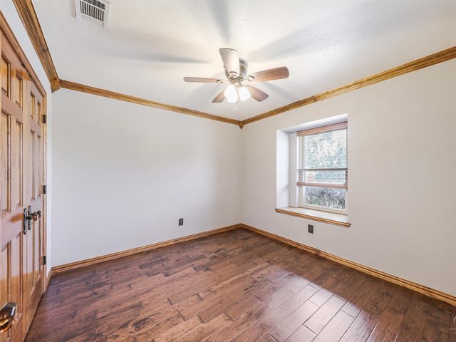 1929 Avignon Court, Carrollton, TX 75007
