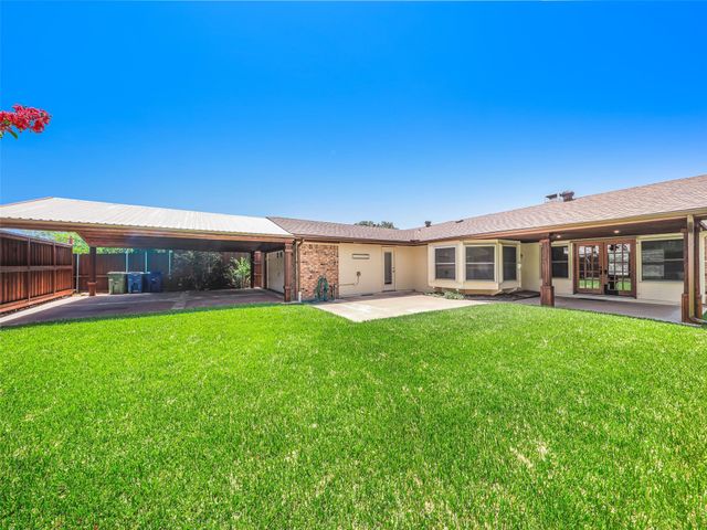 1929 Avignon Court, Carrollton, TX 75007