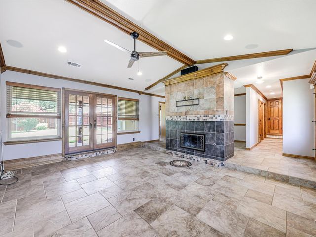 1929 Avignon Court, Carrollton, TX 75007